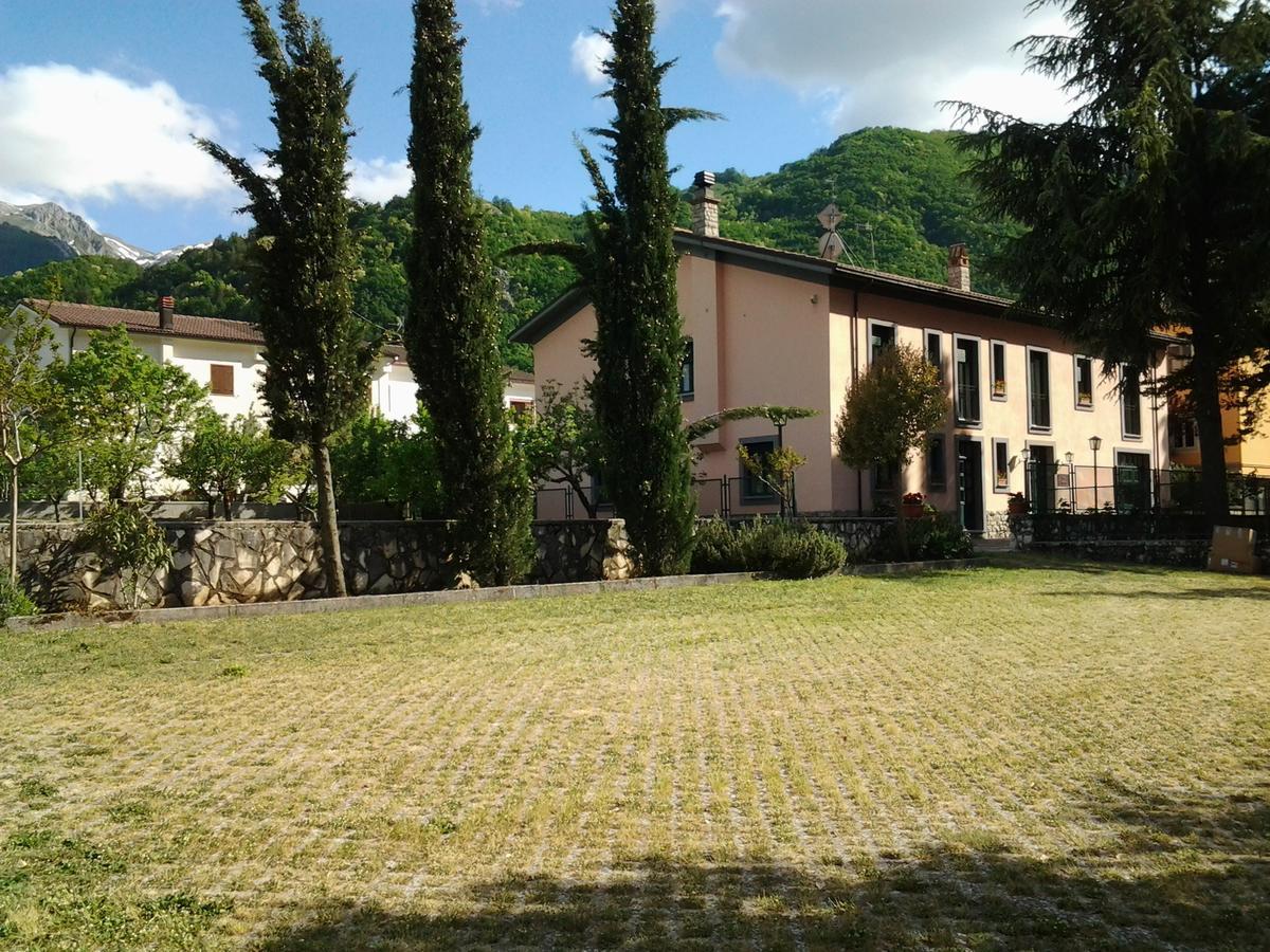 Casale Maginulfo Hotel Roccamandolfi Bagian luar foto