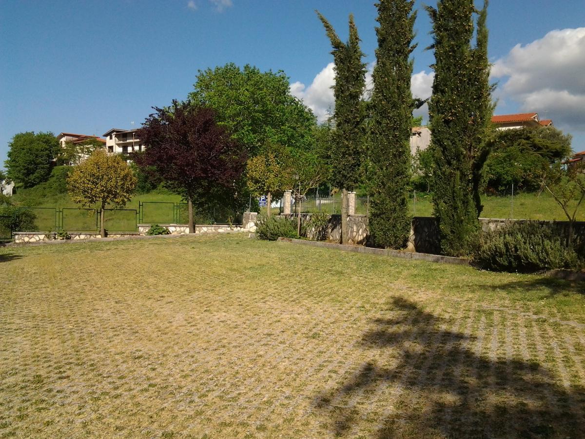 Casale Maginulfo Hotel Roccamandolfi Bagian luar foto