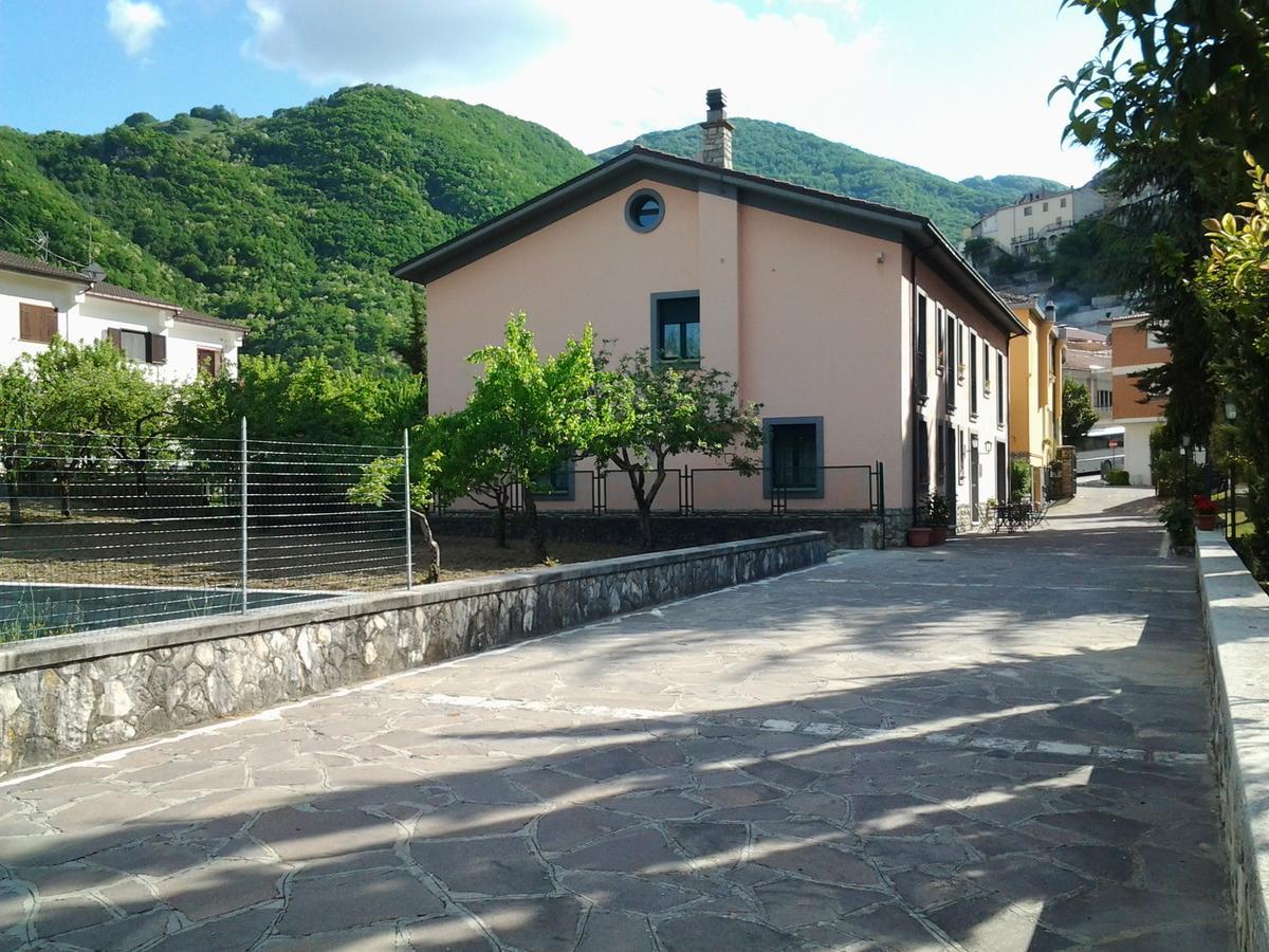 Casale Maginulfo Hotel Roccamandolfi Bagian luar foto