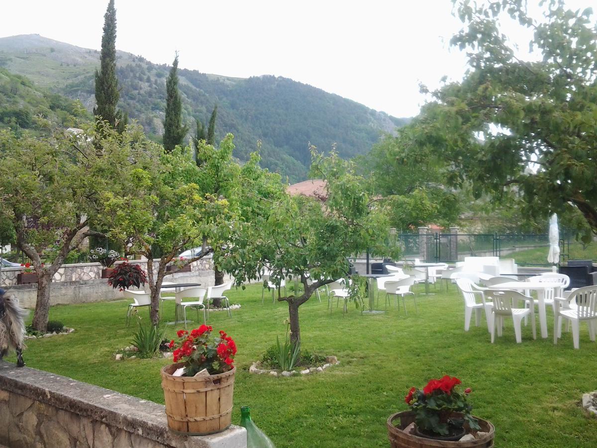 Casale Maginulfo Hotel Roccamandolfi Bagian luar foto