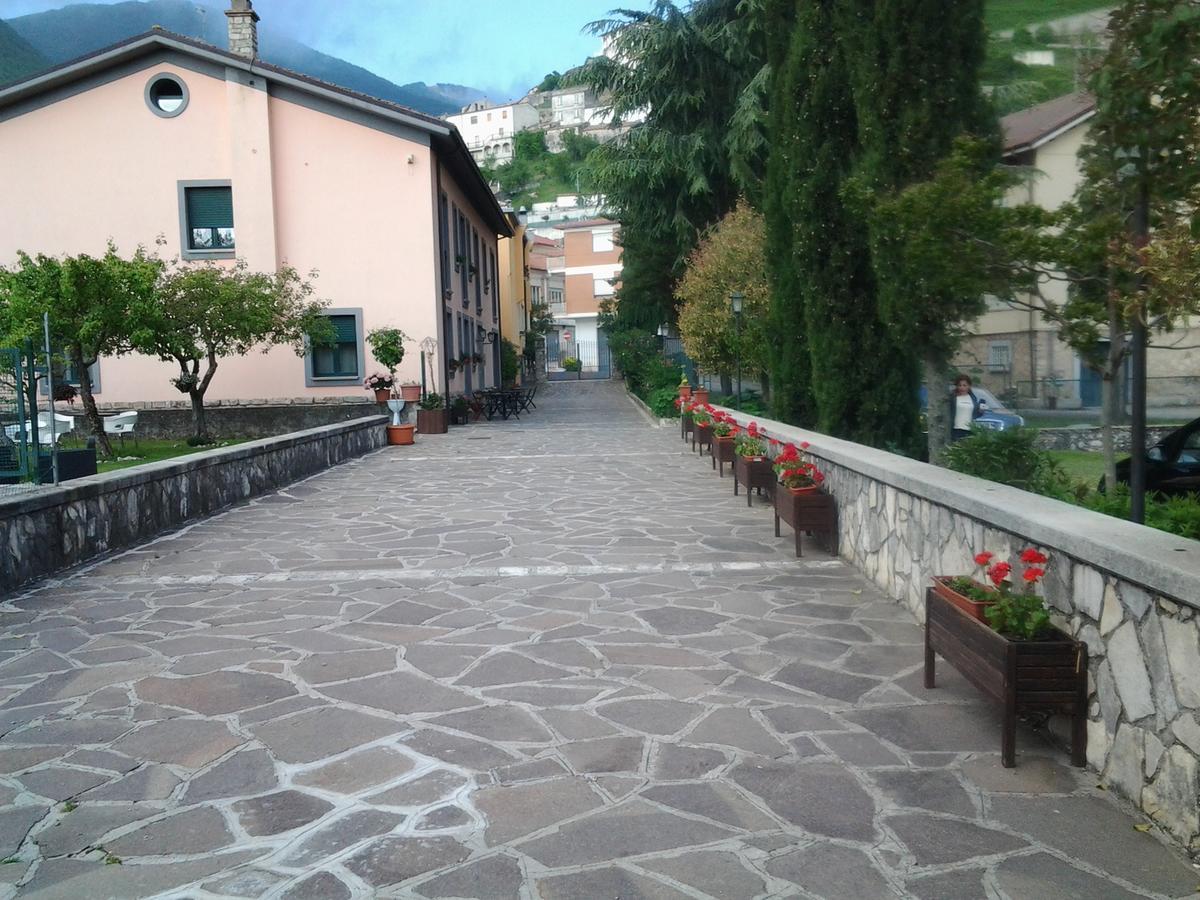 Casale Maginulfo Hotel Roccamandolfi Bagian luar foto